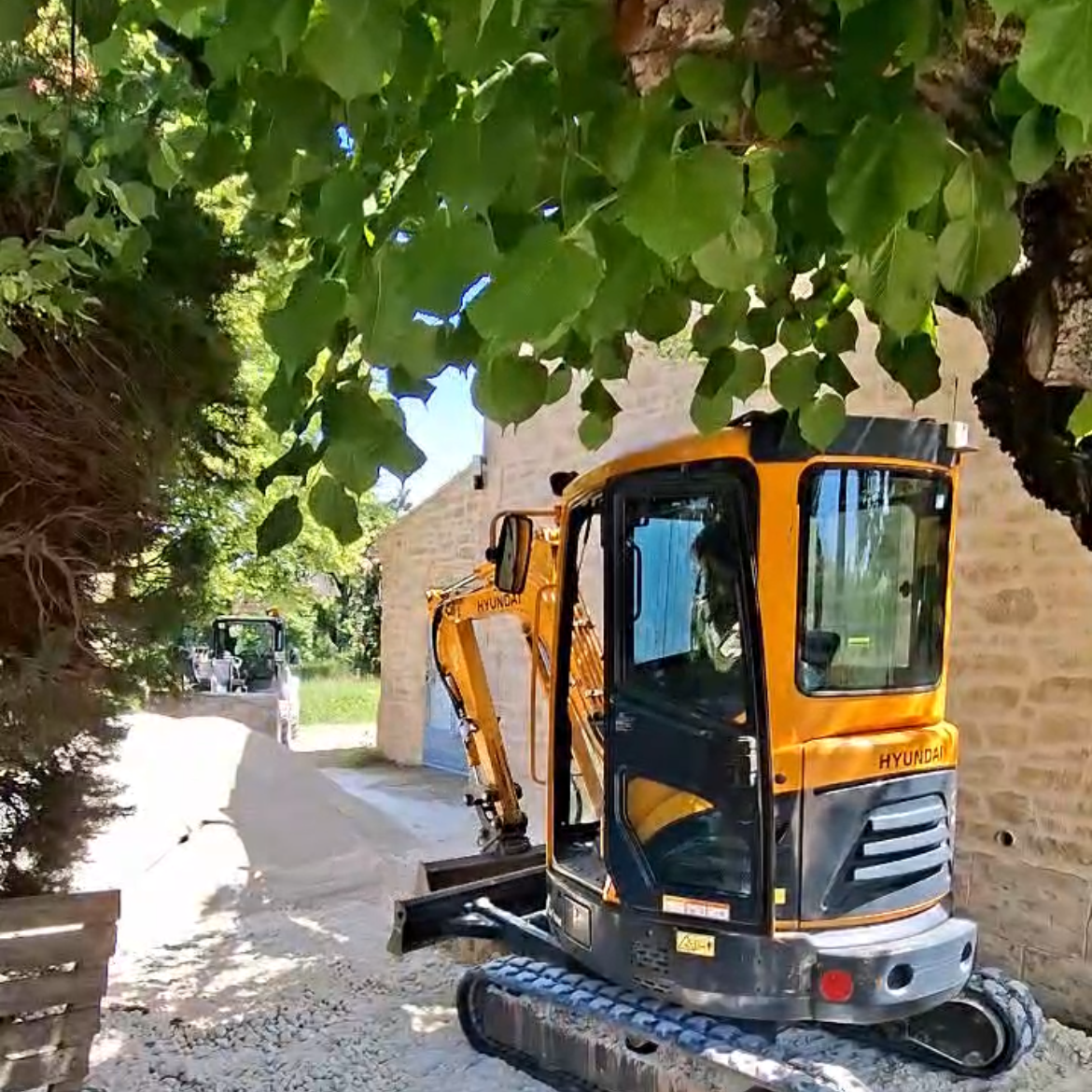 Terrassement et Travaux Mini Pelle © Bianco Jardins et Paysages